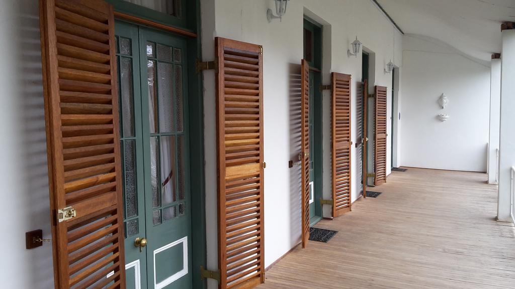 מלון Victoria West Moonlight Manor מראה חיצוני תמונה